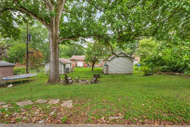 426 Seay Ct, Clarksville, TN 37043