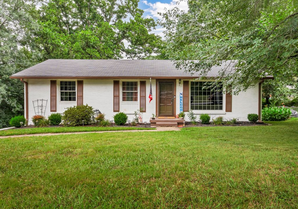 426 Seay Ct, Clarksville, TN 37043