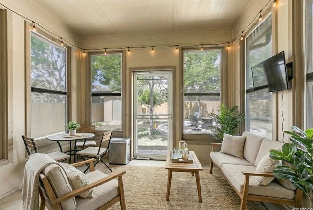 6365 Stable Farm, San Antonio, TX 78249