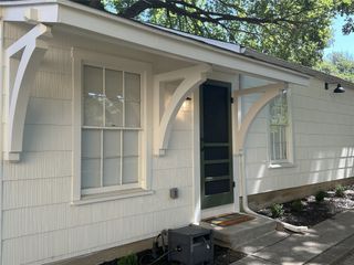 2924A 6th, Fort Worth, TX 76110