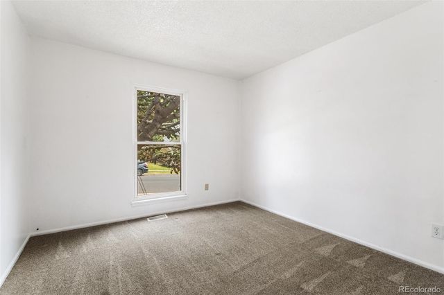 28 Frost Lane, Colorado Springs, CO 80916