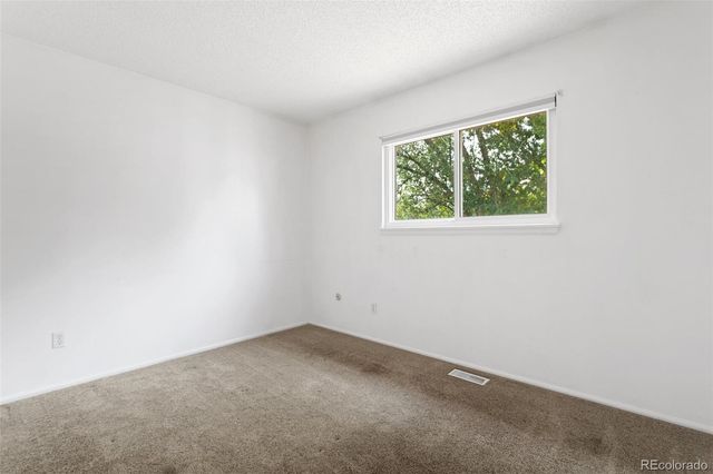 28 Frost Lane, Colorado Springs, CO 80916