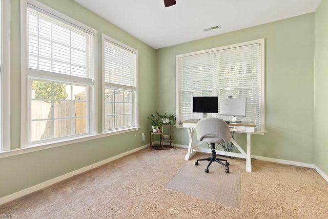 806 Queensbury LN, Williamsburg, VA 23185