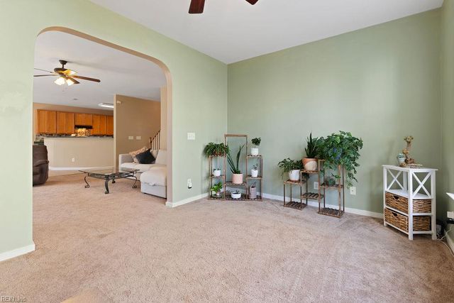 806 Queensbury LN, Williamsburg, VA 23185