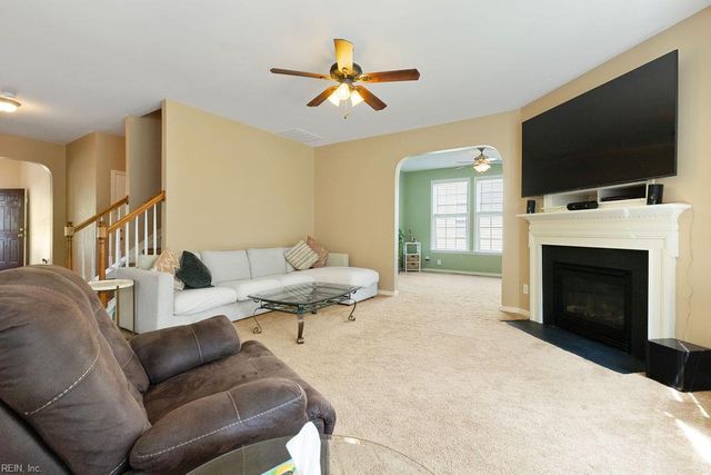 806 Queensbury LN, Williamsburg, VA 23185