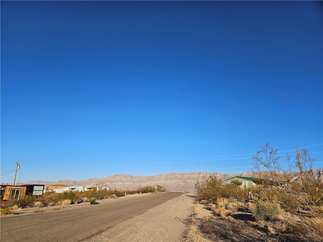 240 W Havasu Drive, Meadview, AZ 86444