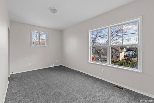 93 Poplar Avenue, Pontiac, MI 48342