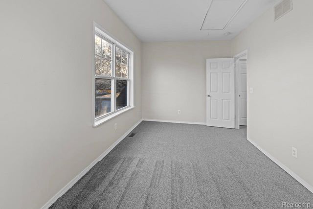 93 Poplar Avenue, Pontiac, MI 48342