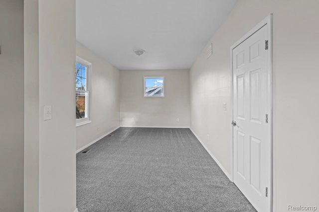 93 Poplar Avenue, Pontiac, MI 48342