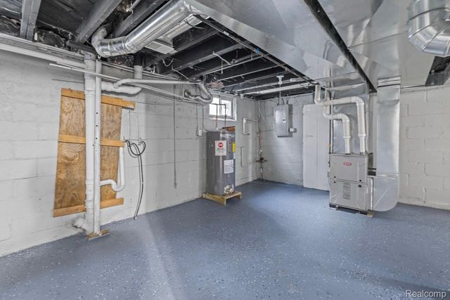 93 Poplar Avenue, Pontiac, MI 48342