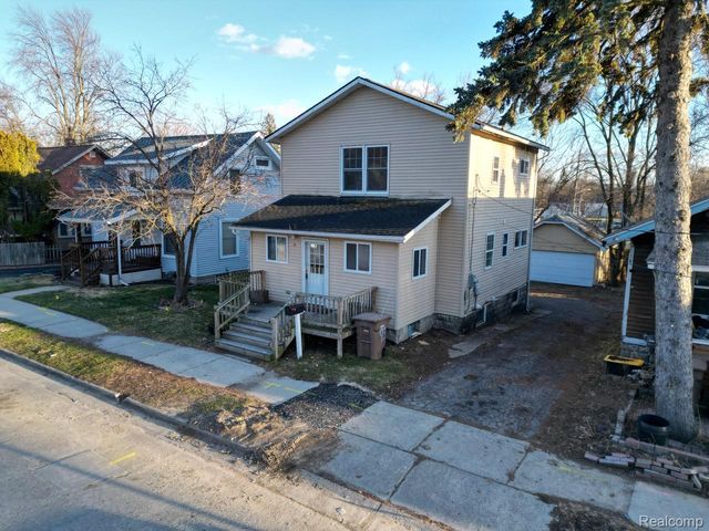 93 Poplar Avenue, Pontiac, MI 48342