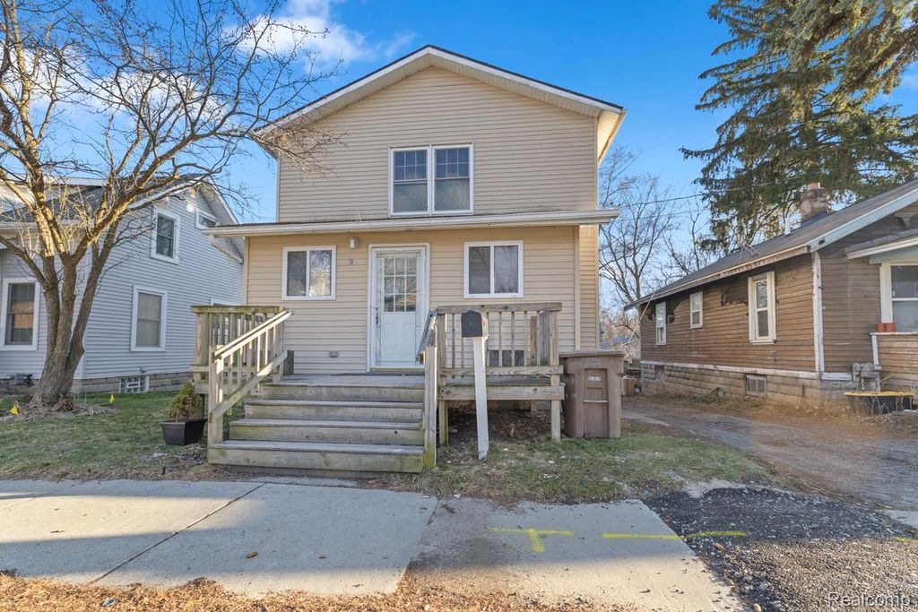 93 Poplar Avenue, Pontiac, MI 48342