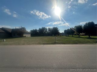 2882 Sandalwood Drive, New Albany, IN 47150