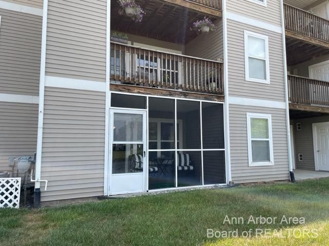 1522 Oakfield Drive, Ann Arbor, MI 48108