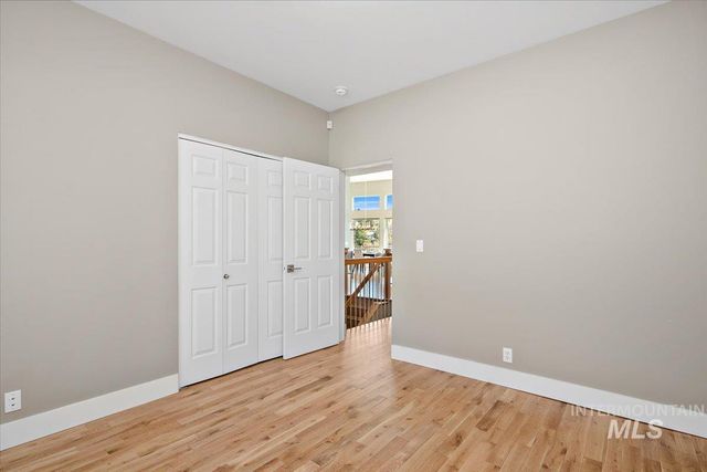 201 W Thornberry Dr, Boise, ID 83702