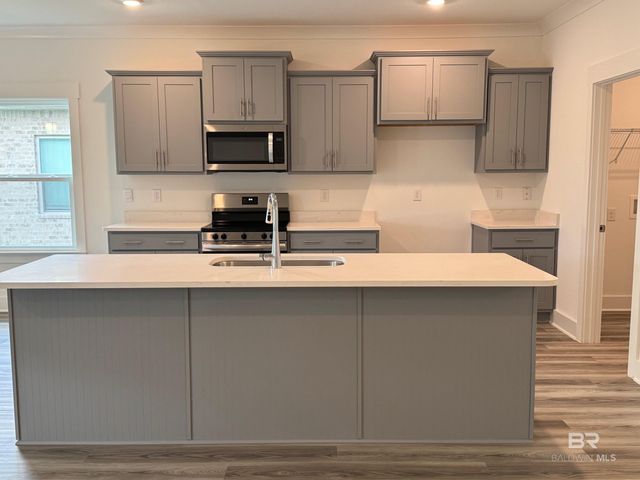 10439 Winning Colors Trail, Daphne, AL 36526