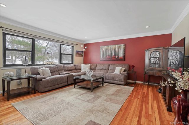 113 Beacon Hill Dr E25, Dobbs Ferry, NY 10522