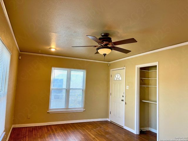 335 SARATOGA DR, San Antonio, TX 78213