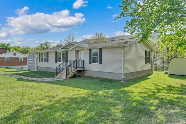 3767 Bandy RD, Roanoke, VA 24014
