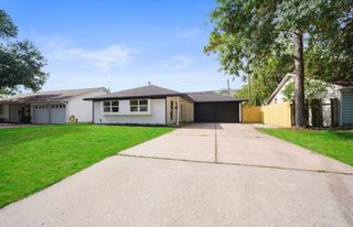 202 Sylvia Street, Deer Park, TX 77536