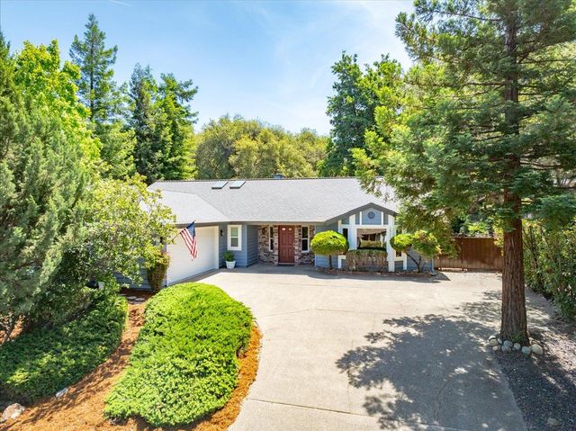 2971 Windsor Ct, Rescue, CA 95672