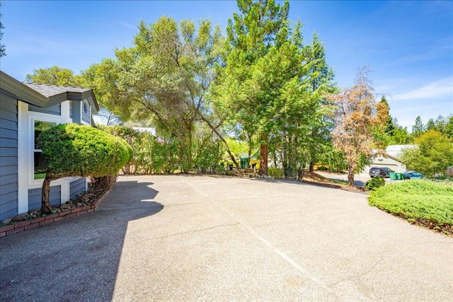 2971 Windsor Ct, Rescue, CA 95672