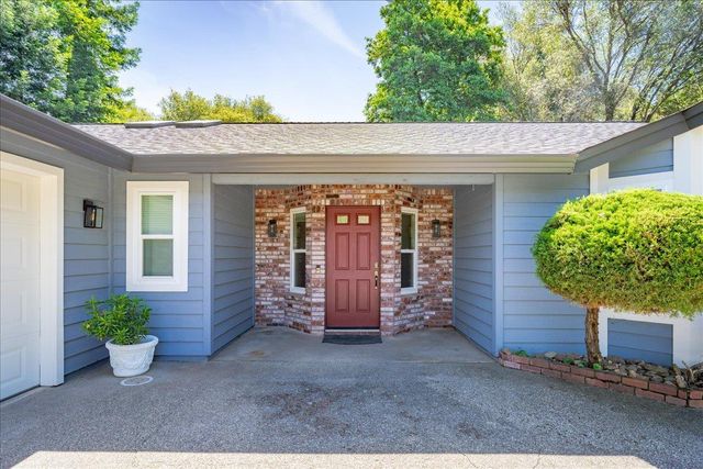 2971 Windsor Ct, Rescue, CA 95672