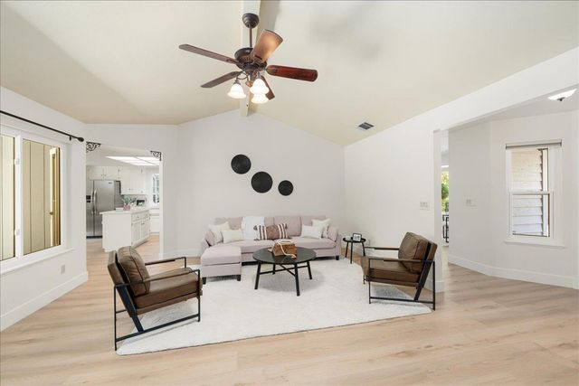 2971 Windsor Ct, Rescue, CA 95672