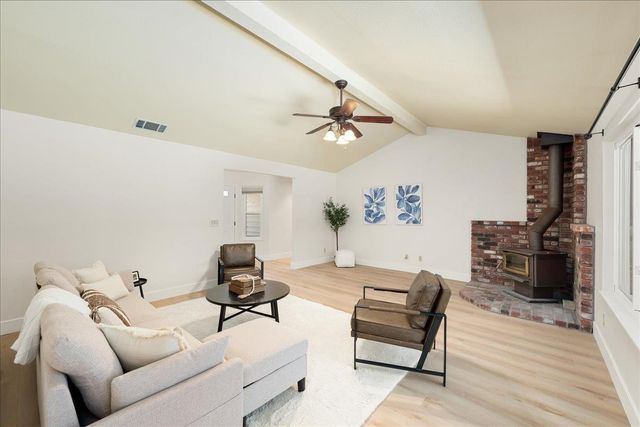 2971 Windsor Ct, Rescue, CA 95672