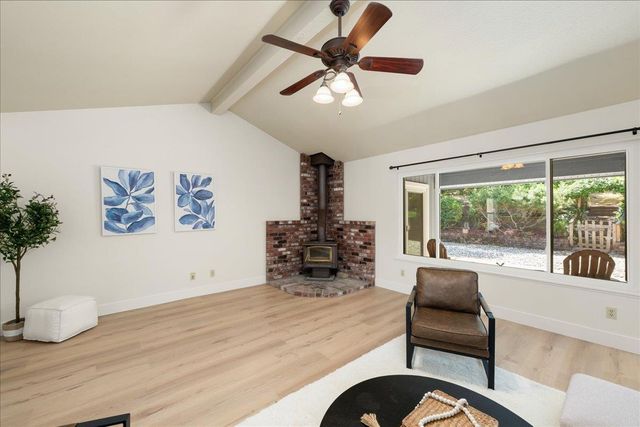 2971 Windsor Ct, Rescue, CA 95672