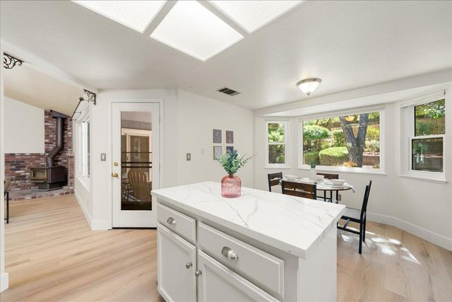2971 Windsor Ct, Rescue, CA 95672
