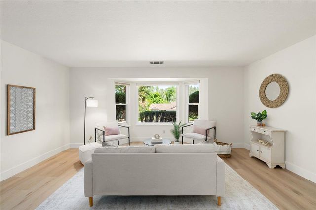 2971 Windsor Ct, Rescue, CA 95672