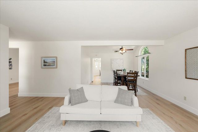 2971 Windsor Ct, Rescue, CA 95672