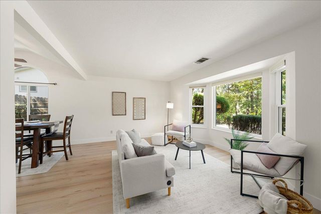 2971 Windsor Ct, Rescue, CA 95672