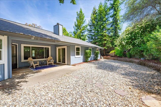 2971 Windsor Ct, Rescue, CA 95672
