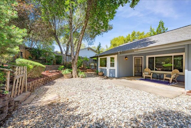 2971 Windsor Ct, Rescue, CA 95672