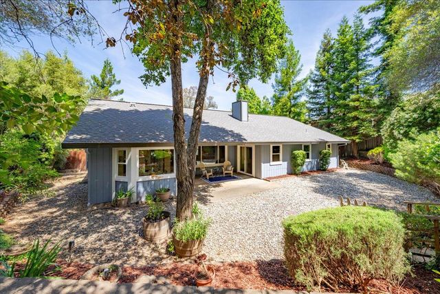 2971 Windsor Ct, Rescue, CA 95672