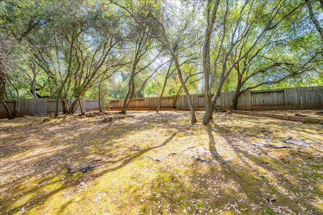 2971 Windsor Ct, Rescue, CA 95672