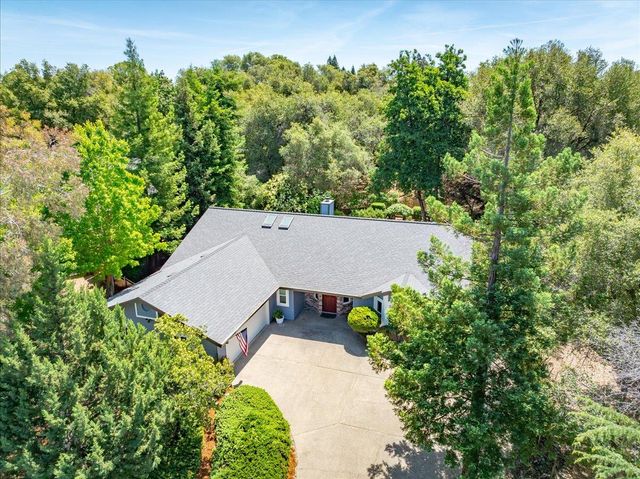 2971 Windsor Ct, Rescue, CA 95672