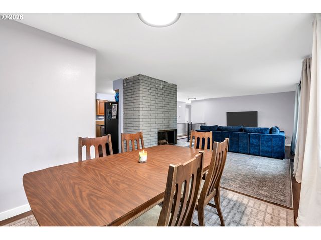 1320 Sw 31ST St, Gresham, OR 97080