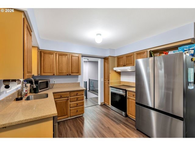 1320 Sw 31ST St, Gresham, OR 97080