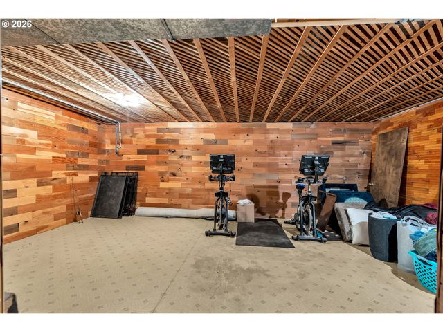 1320 Sw 31ST St, Gresham, OR 97080