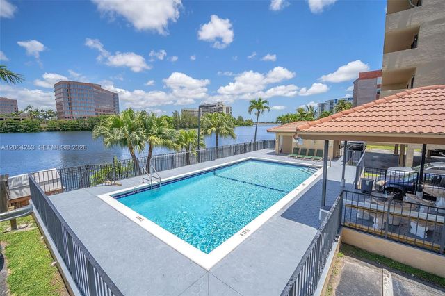 5249 NW 7th Street 416, Miami, FL 33126