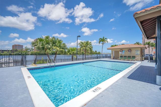 5249 NW 7th Street 416, Miami, FL 33126