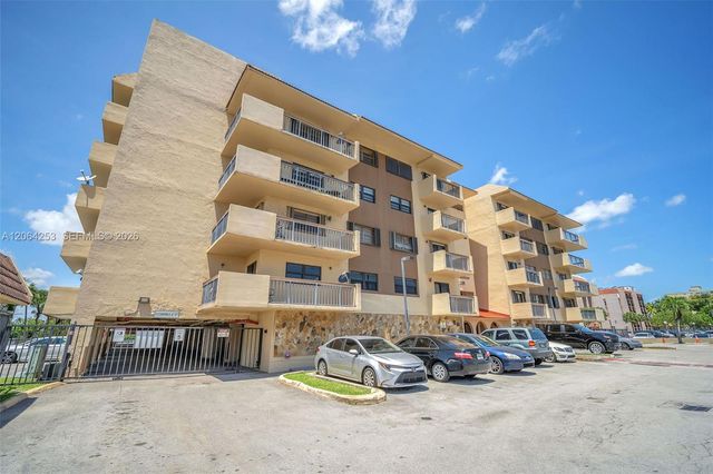 5249 NW 7th Street 416, Miami, FL 33126