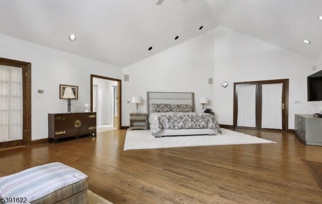 830 W Shore Dr, Kinnelon Boro, NJ 07405