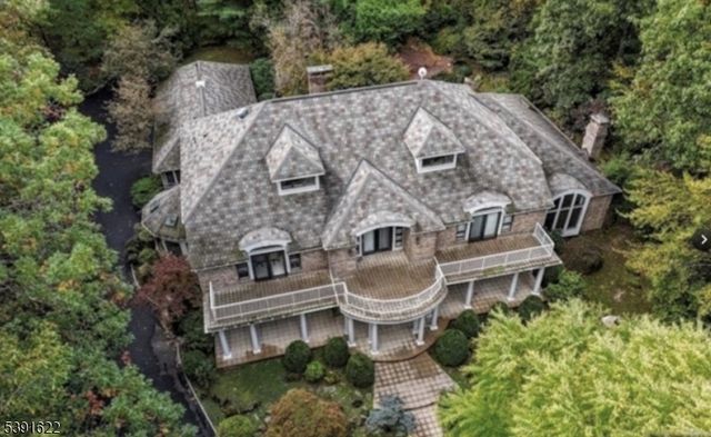 830 W Shore Dr, Kinnelon Boro, NJ 07405