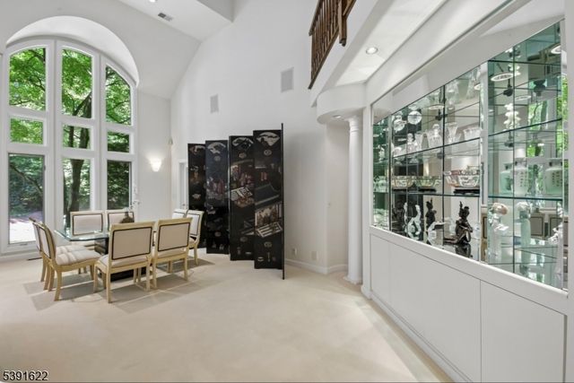 830 W Shore Dr, Kinnelon Boro, NJ 07405