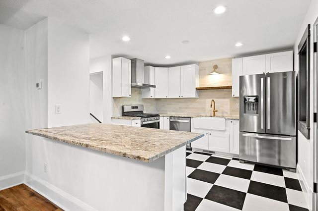 3127 33rd Avenue S, Minneapolis, MN 55406