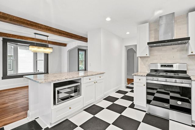 3127 33rd Avenue S, Minneapolis, MN 55406